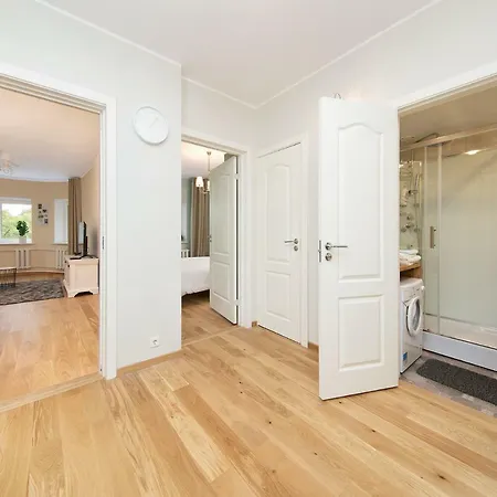 Cozy&quiet, 5 Floor, 800 Meters From Harbour Apartment